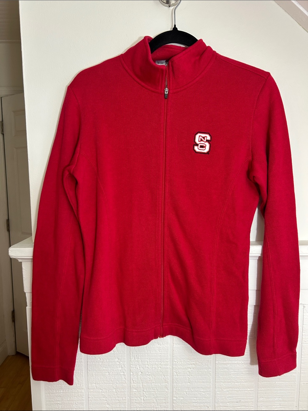 Port Authority NWT Women’s Red Ribbed NC State Wolfpack Zip up Jacket XS